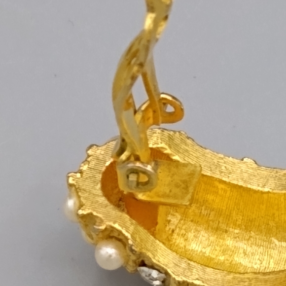 Pearl Rhinestone Cluster Half Hoop Clip on Earrings Vintage - Picture 10 of 15